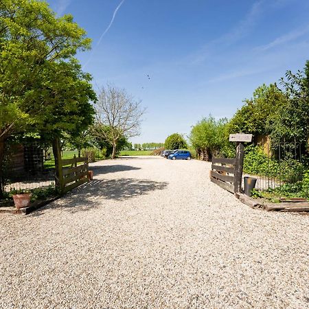 Herberg De Lingehoeve Oosterwijk Exterior foto